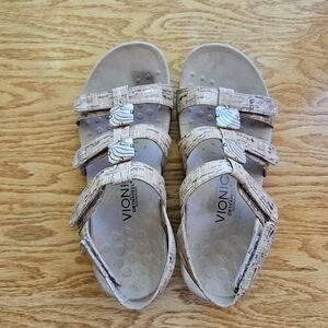Vionic Sandal Amber Adjustable Gold Cork Tan Size 7